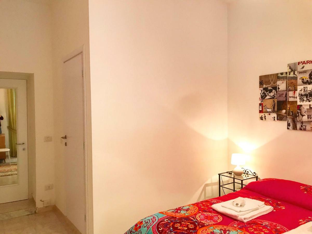 Casa G&G Pignasecca 2 Nel Cuore Di Napoli 外观 照片