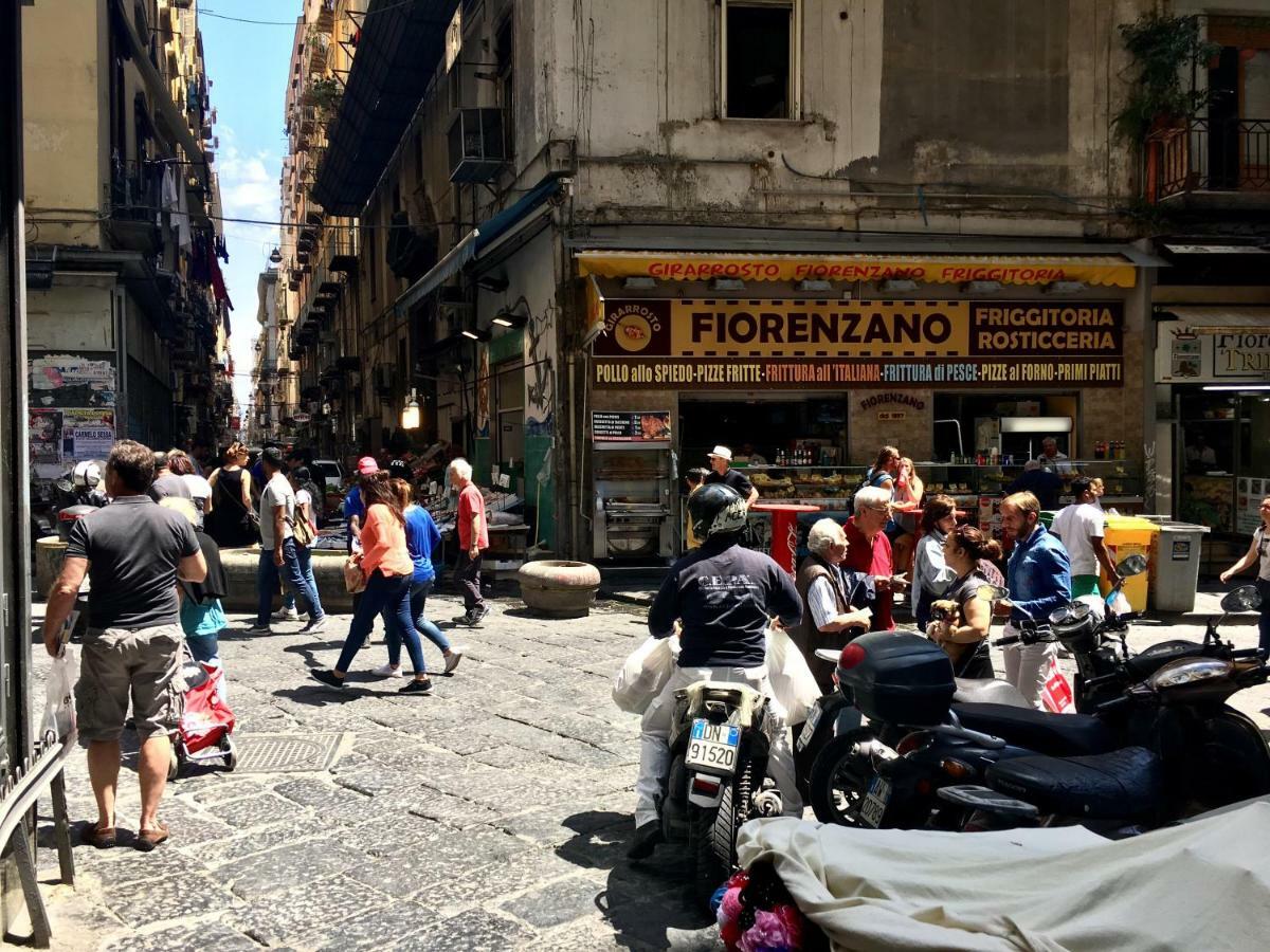 Casa G&G Pignasecca 2 Nel Cuore Di Napoli 外观 照片