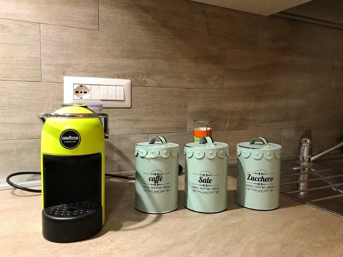 Casa G&G Pignasecca 2 Nel Cuore Di Napoli 外观 照片