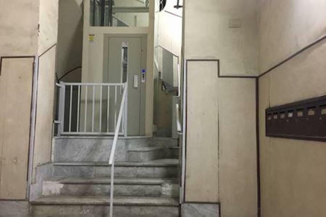 Casa G&G Pignasecca 2 Nel Cuore Di Napoli 外观 照片